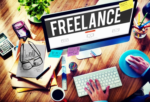 choix stratégique entre recrutement freelance et CDI pour mission digitale